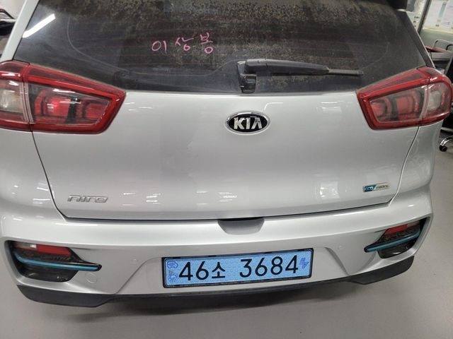 Kia Niro 2021 — фото осмотра 2