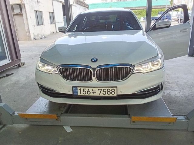 BMW 5-Series 2020 — фото осмотра 1