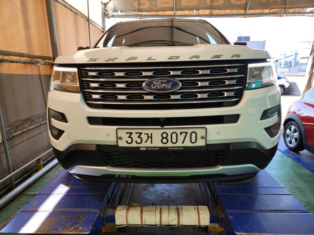 Ford Explorer 2017 — фото осмотра 1