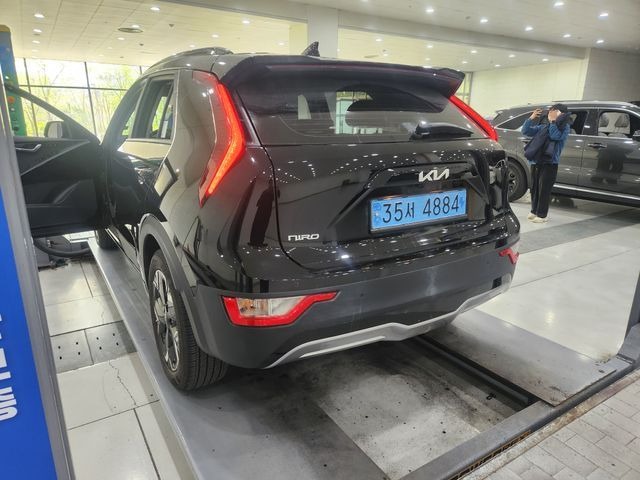 Kia Niro 2024 — фото осмотра 2