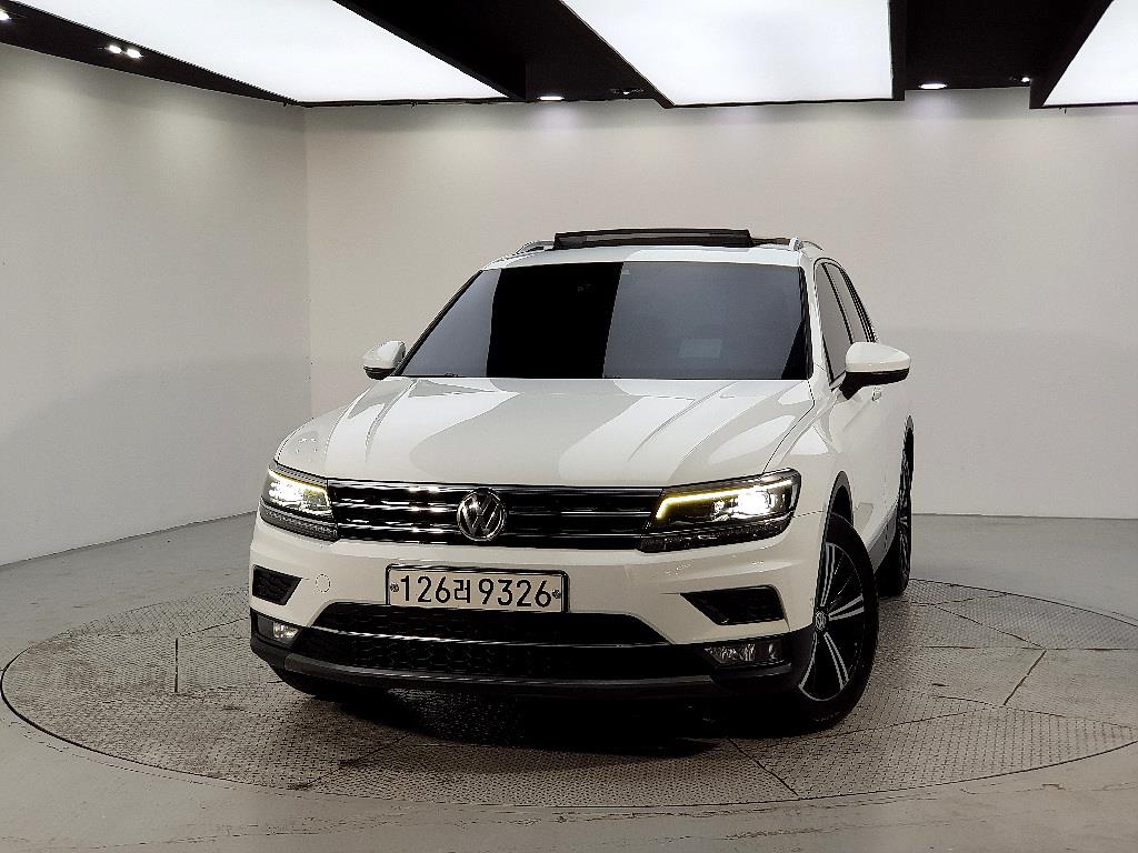 Volkswagen Tiguan 2020 — фото осмотра 1