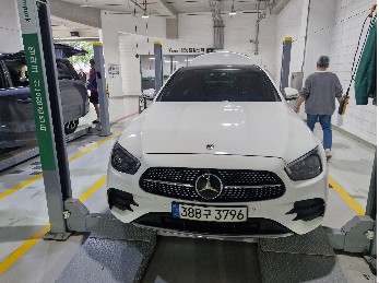 Mercedes-Benz E-Class 2021 — фото осмотра 1