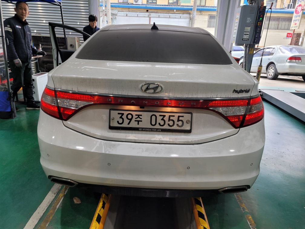 Hyundai Grandeur 2016 — фото осмотра 2