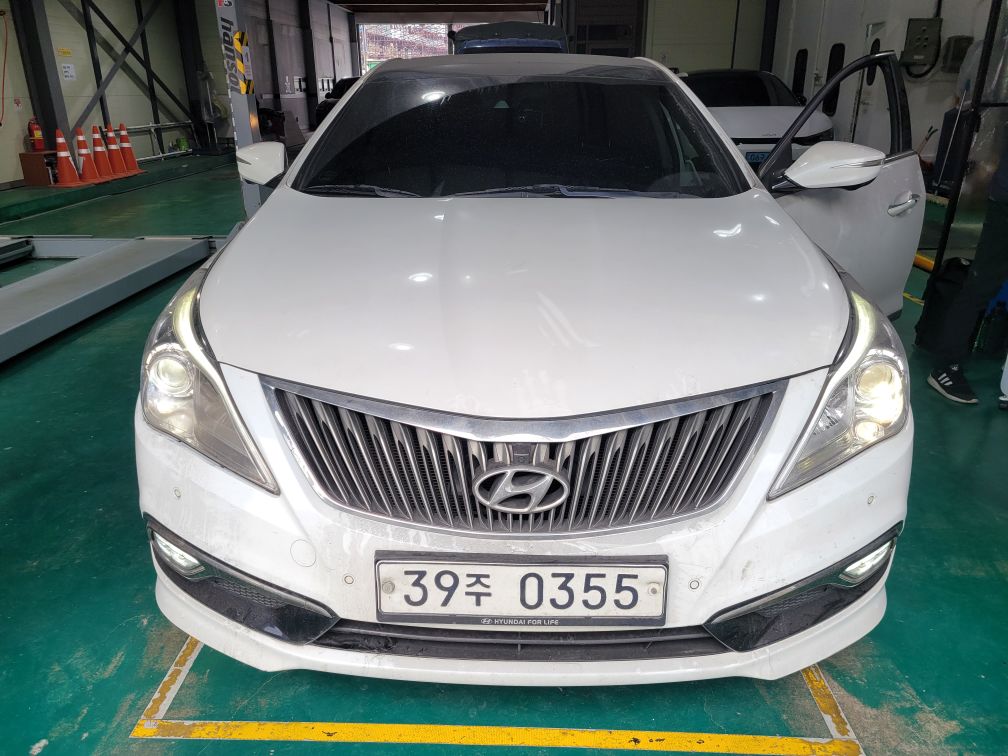 Hyundai Grandeur 2016 — фото осмотра 1