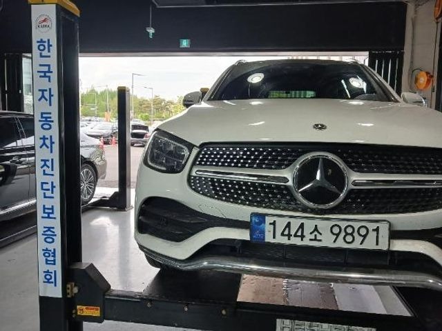 Mercedes-Benz GLC-Class 2022 — фото осмотра 1