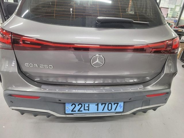 Mercedes-Benz EQA 2023 — фото осмотра 2
