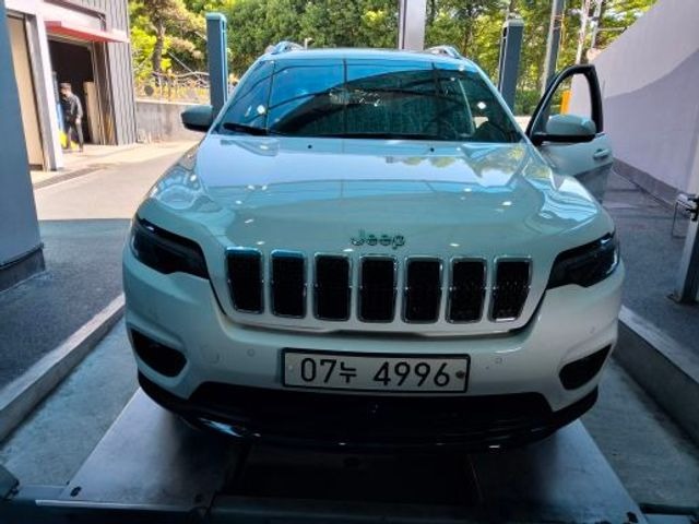Jeep Cherokee 2019 — фото осмотра 1