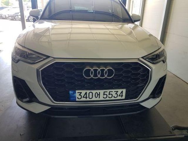 Audi Q3 2023 — фото осмотра 1