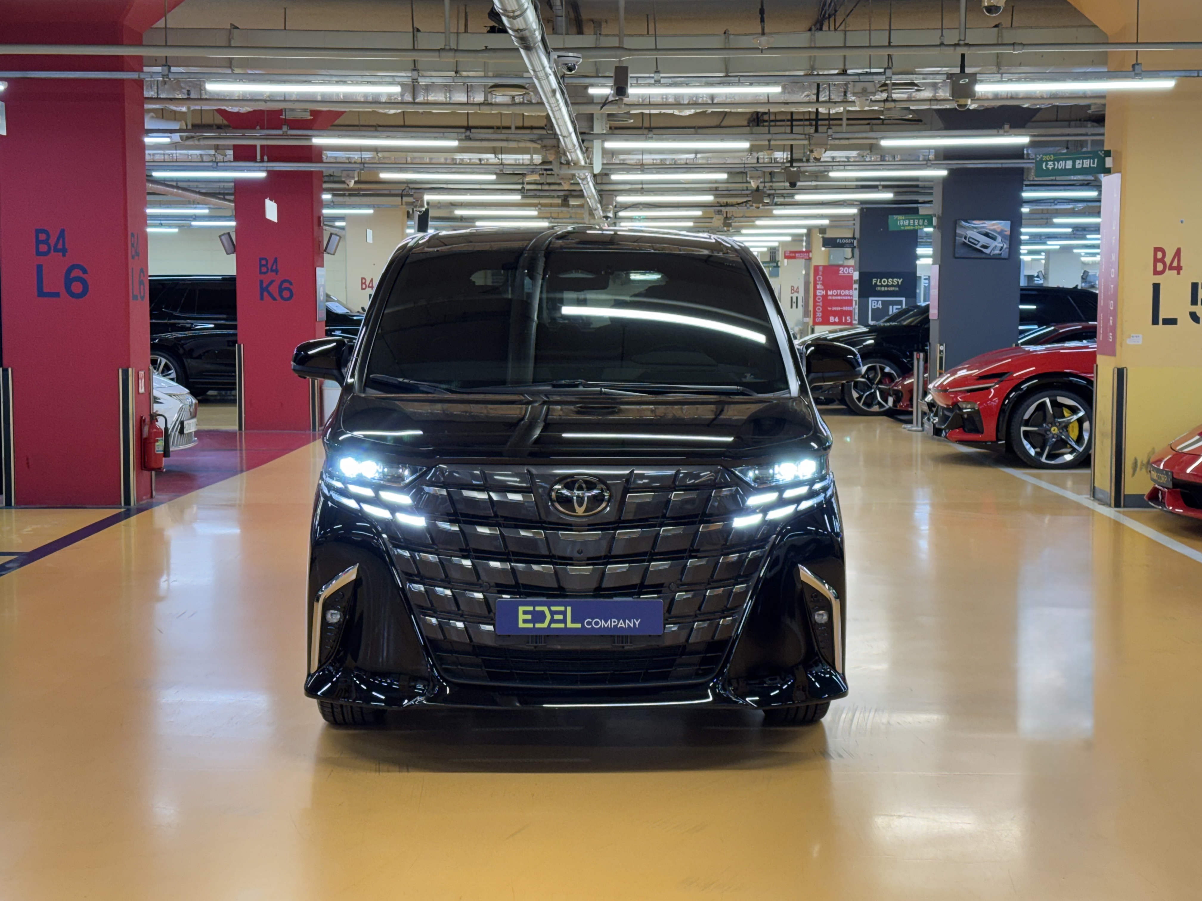Toyota Alphard 2024 — фото осмотра 1