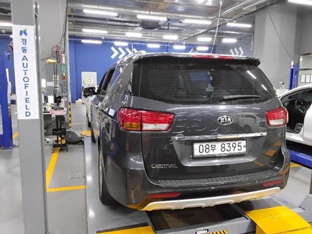 Kia Canival 2018 — фото осмотра 2