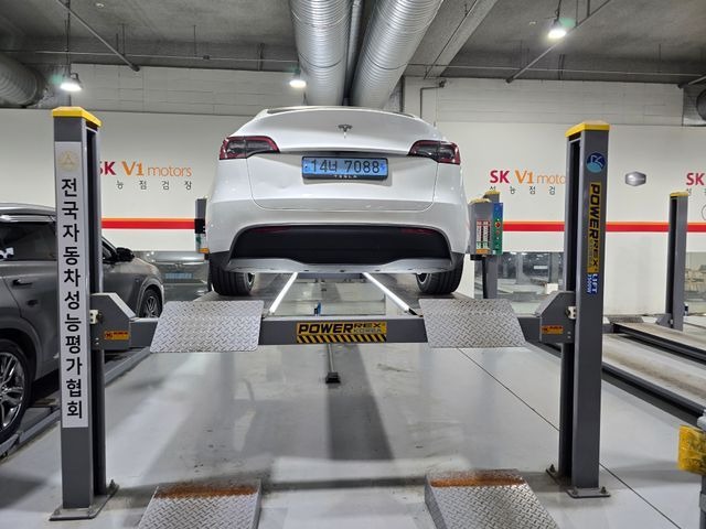 Tesla Model Y 2024 — фото осмотра 2