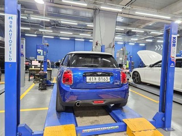 Mini Cooper 2019 — фото осмотра 2