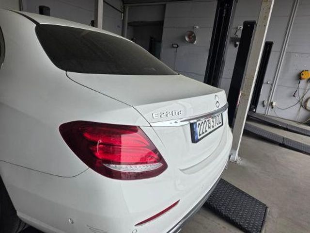 Mercedes-Benz E-Class 2017 — фото осмотра 2