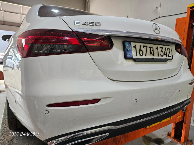 Mercedes-Benz E-Class 2023 — фото осмотра 2