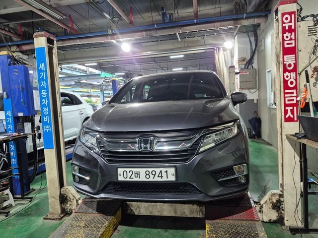Honda Odyssey 2018 — фото осмотра 1
