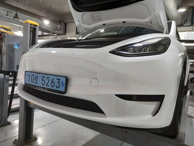 Tesla Model Y 2024 — фото осмотра 1