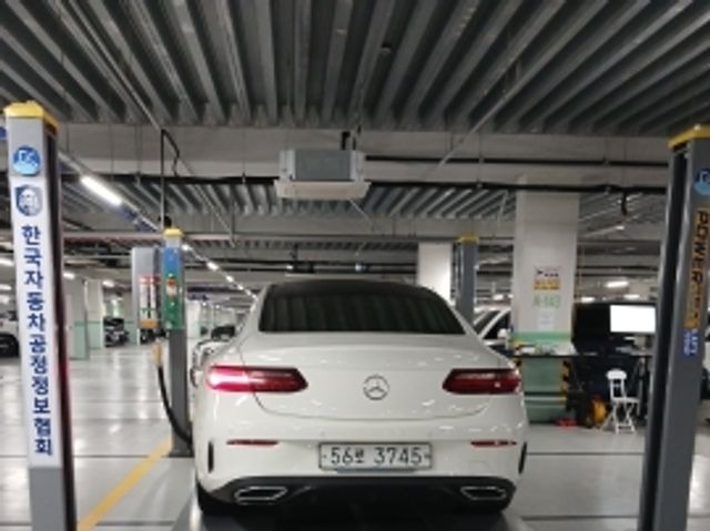 Mercedes-Benz E-Class 2018 — фото осмотра 2