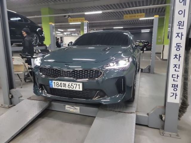 Kia Stinger 2023 — фото осмотра 1