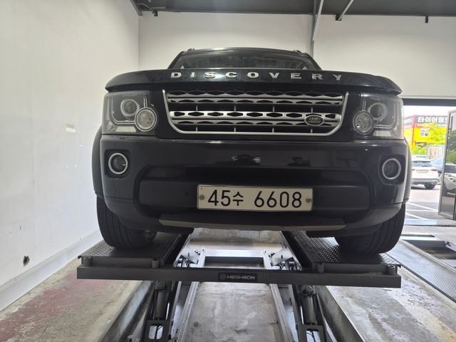 Land Rover Discovery 2015 — фото осмотра 1