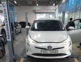 Toyota Prius 2017 — фото осмотра 1