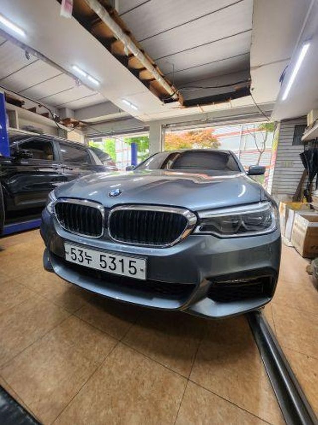 BMW 5-Series 2018 — фото осмотра 1