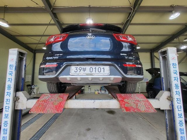 Kia Niro 2017 — фото осмотра 2