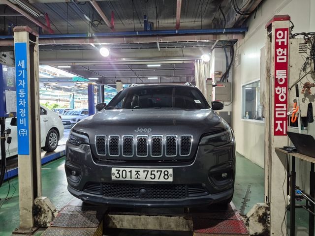 Jeep Cherokee 2019 — фото осмотра 1
