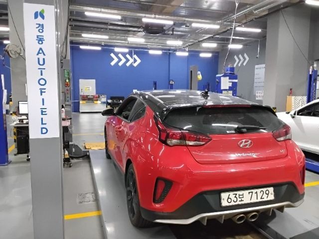 Hyundai Veloster 2018 — фото осмотра 2