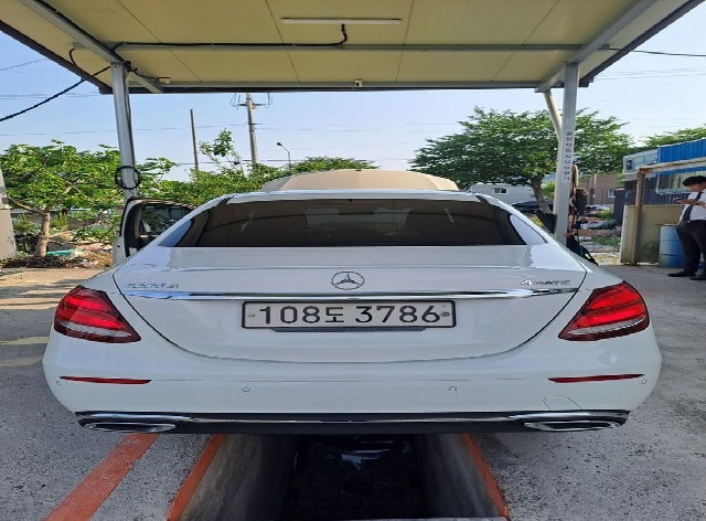 Mercedes-Benz E-Class 2017 — фото осмотра 2
