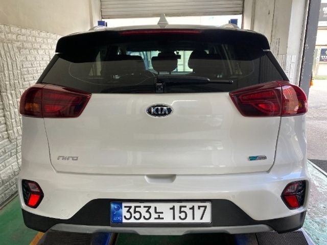 Kia Niro 2021 — фото осмотра 2