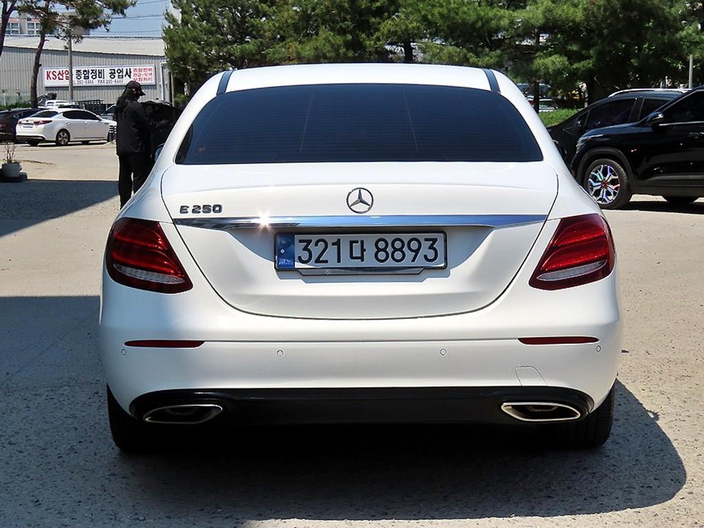 Mercedes-Benz E-Class 2020 — фото осмотра 2