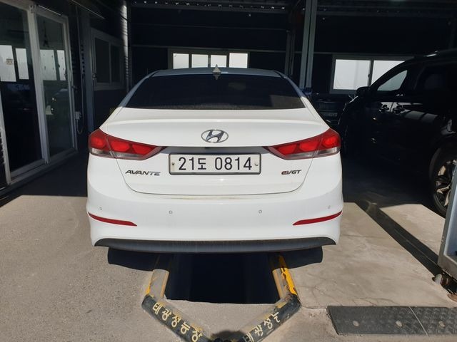 Hyundai AVANTE 2016 — фото осмотра 2
