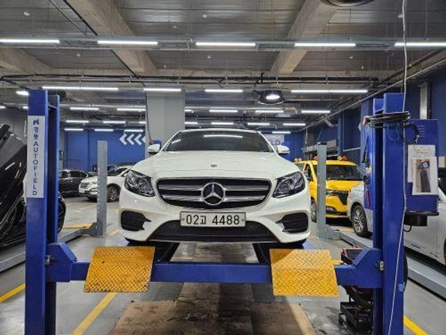 Mercedes-Benz E-Class 2019 — фото осмотра 1