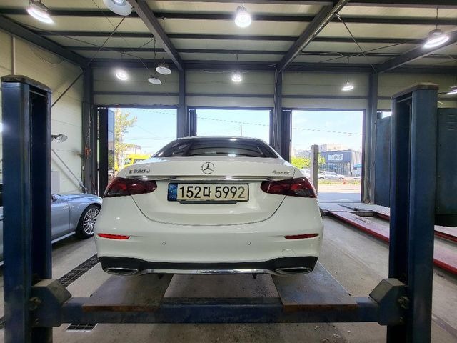 Mercedes-Benz E-Class 2022 — фото осмотра 2