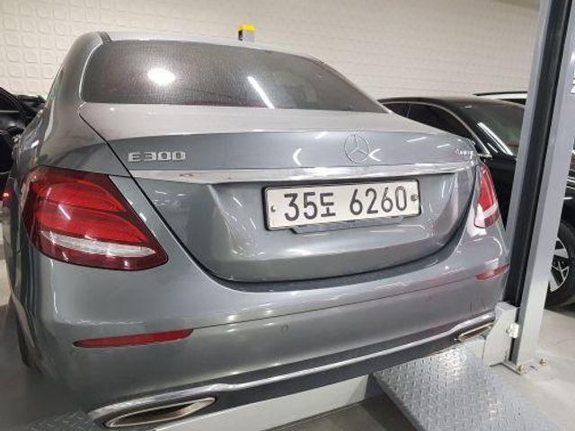 Mercedes-Benz E-Class 2017 — фото осмотра 2