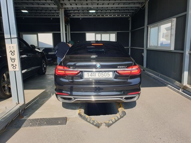 BMW 7-Series 2016 — фото осмотра 2