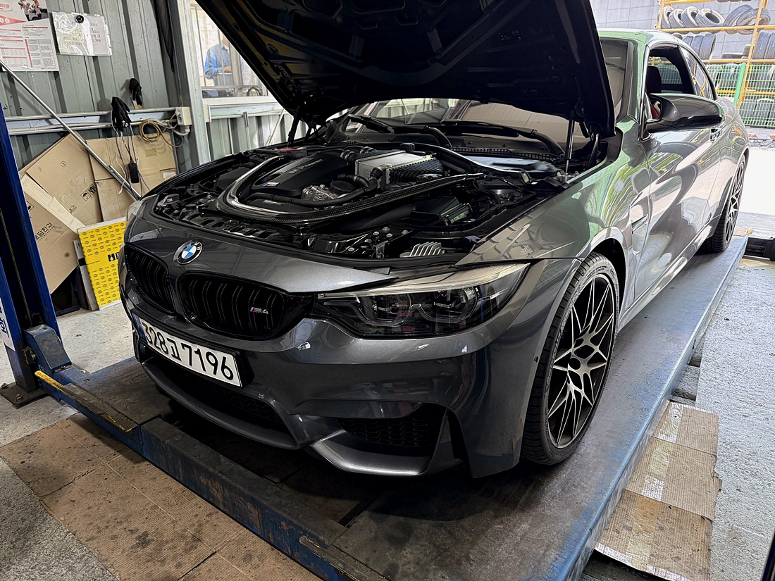 BMW M4 2019 — фото осмотра 1