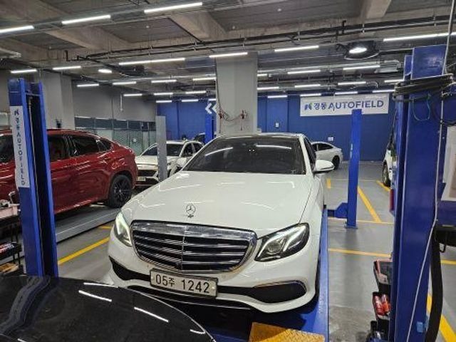 Mercedes-Benz E-Class 2017 — фото осмотра 1