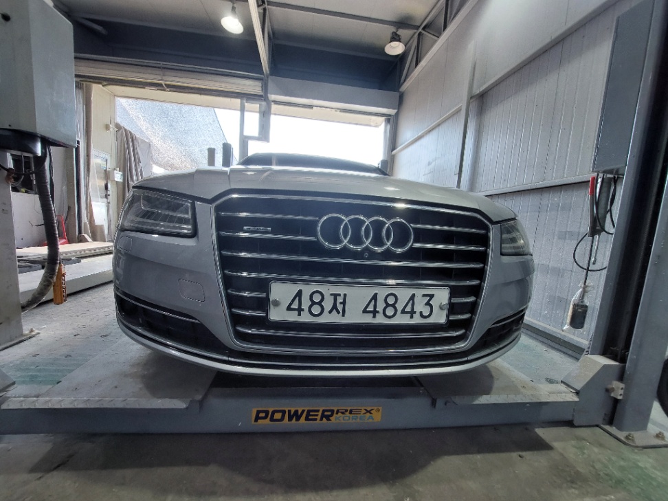 Audi A8 2015 — фото осмотра 1
