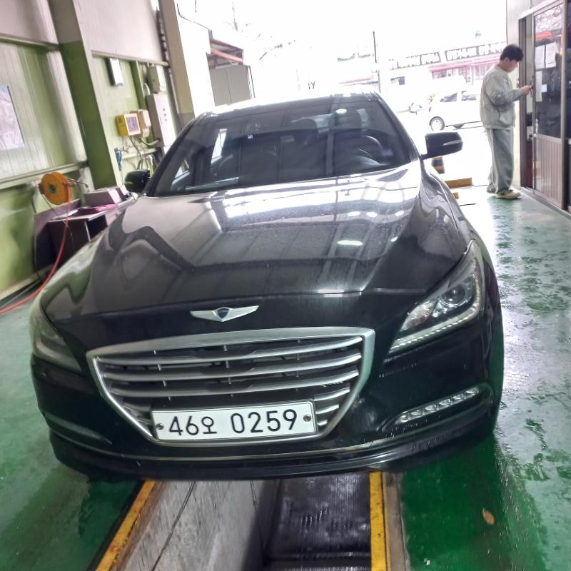 Hyundai Genesis 2016 — фото осмотра 1
