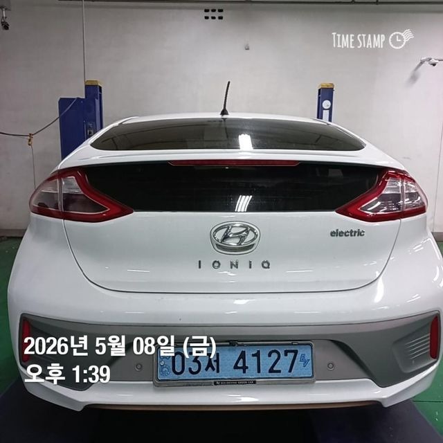 Hyundai Ioniq 2018 — фото осмотра 2