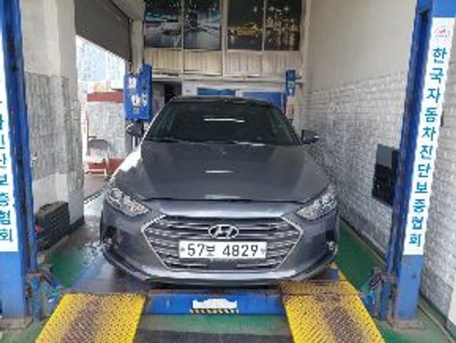 Hyundai AVANTE 2018 — фото осмотра 1