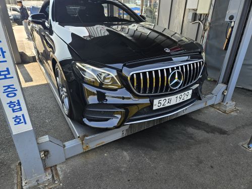 Mercedes-Benz E-Class 2018 — фото осмотра 1