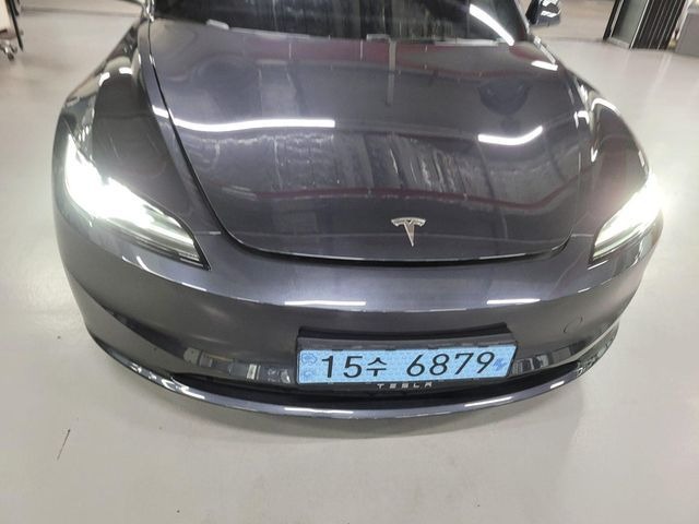 Tesla Model 3 2025 — фото осмотра 1