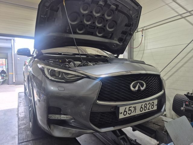 Infiniti Q30 2018 — фото осмотра 1