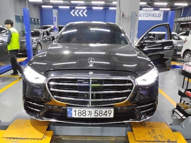 Mercedes-Benz S-Class 2023 — фото осмотра 1