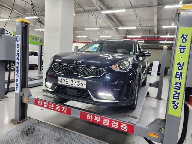 Kia Niro 2018 — фото осмотра 1