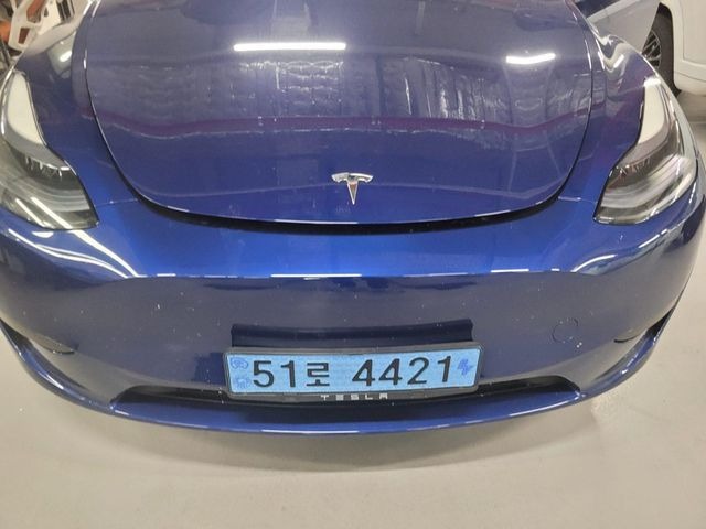 Tesla Model Y 2023 — фото осмотра 1