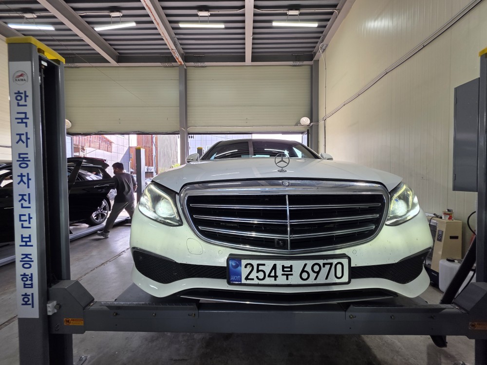 Mercedes-Benz E-Class 2017 — фото осмотра 1