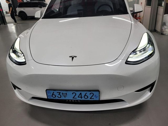 Tesla Model Y 2024 — фото осмотра 1